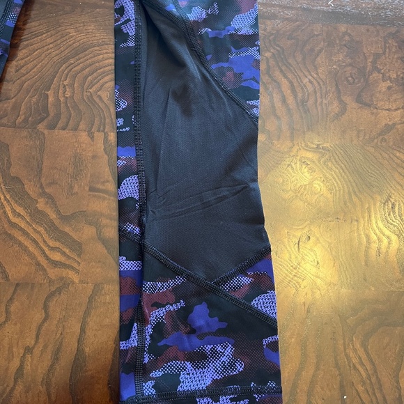 Lululemon Pace Rival Crop Leggings - Hounds Camo Emperor Blue Black Vintage - 4 - Picture 12 of 15